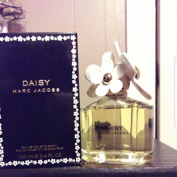 Marc Jacobs Daisy - Picture 2 of 2